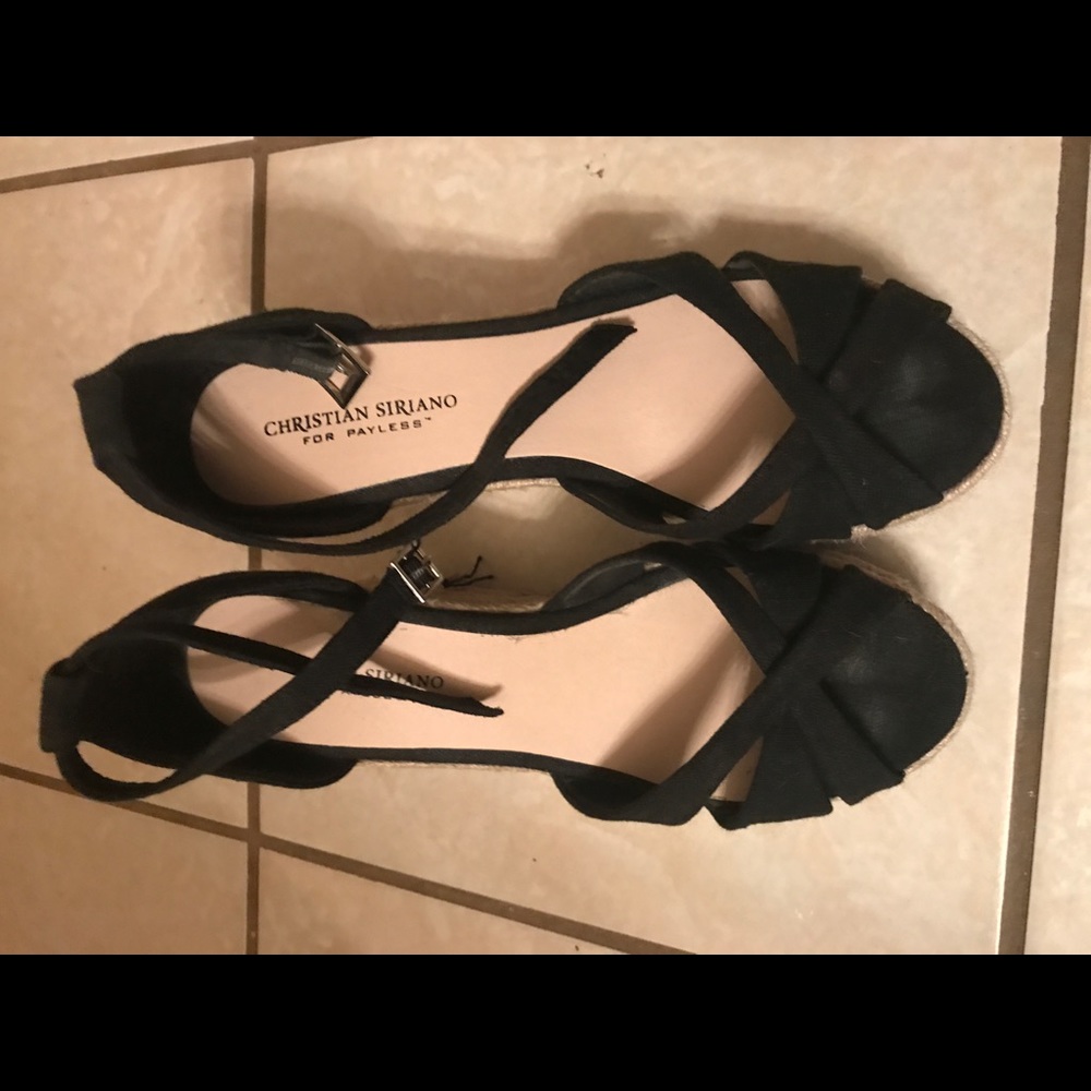 Black wedge